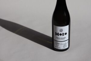 米焼酎蔵が作る”ほぼ”日本酒のリキュール「HOBO」