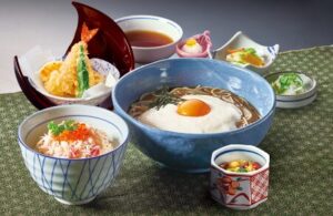 和食麺処サガミ、9月17日の十五夜に合わせてお月見メニューを販売