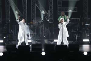 とんねるず、29年ぶりの日本武道館公演が大成功、12月にはFOD独占配信決定