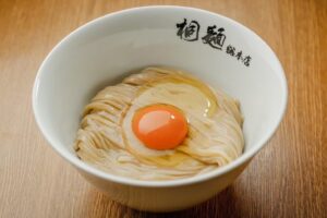 食べログ百名店「中華そば 桐麺」が大阪に初のFC店舗をオープン