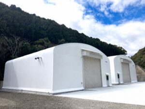 太陽工業、スペースワンのロケット部品保管用テント倉庫を設計・施工