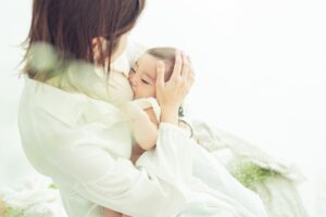 産後ケア施設ベビーカレンダーひより芝浦が授乳フォト撮影会を開催