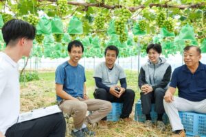 宇佐市安心院シャインマスカットの歩みと生産者の思い伝える特集が公開