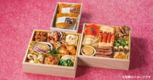 新宿中村屋、名物カリー付き特製おせち二段重を150折限定で予約開始へ