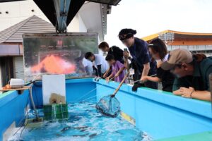 オッズ・パークが山陽オートレース場で出張釣り堀イベントを開催