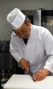 有料老人ホーム由縁の森山眞一料理長が北九州市から取材受け食のこだわり発信
