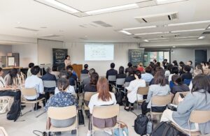 女性の健康課題から職場環境を考えるカンファレンス開催 北海道の企業人事ら70名参加