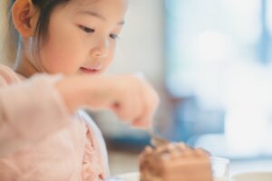 子どもの誕生日特典、利用経験は69% 人気店1位はココス いこーよ調査