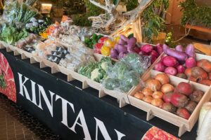 カルネヴァーレが野菜の日に55種類の国産野菜を使う3kgチャレンジを開催
