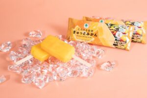 ファミマ、和歌山県産みかん果汁使用のアイスバーなどを9月15日から発売へ