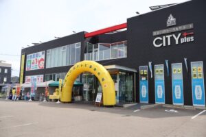 SUMiTAS徳島が24時間テレビチャリティー募金活動を実施 総勢335名が協力