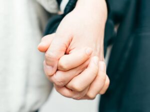 キープ・スマイリング、遠方入院する子どもの家族への交通費支援を拡大