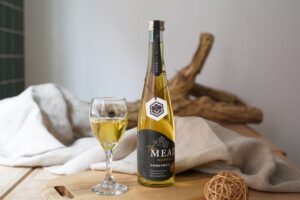 京都蜂蜜酒醸造所、マヌカハニー使用の蜂蜜酒を9月16日発売 フェアも同時開催