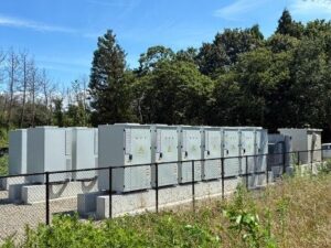 日本蓄電池とデジタルグリッド、山形県酒田市の蓄電所で需給調整運用開始