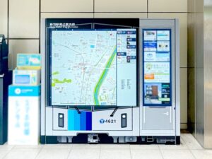 表示灯、横浜市営地下鉄新羽駅で案内地図を電車ナビタへ刷新 4000形モチーフ
