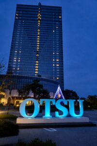 びわ湖大津プリンスホテル、モニュメントをブルーライトアップへ