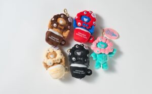白ハト食品工業、ミャクミャクモチーフの限定マスコット全5種を10月2日発売へ