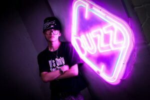 BUZZ GROUP主催の次世代男星发掘线上大赛が審査中 9月24日に結果発表へ