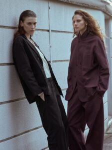松本恵奈と金子恵治、FRUIT OF THE LOOMのコラボスーツを発売へ