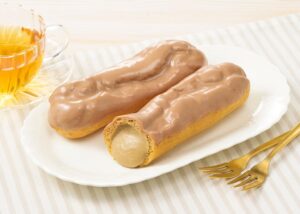 銀座コージーコーナー、20%増量の大きなエクレア（モカ）を9月18日より発売へ