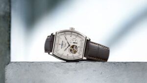 ドイツ時計ZEPPELINの100周年記念シリーズから初のトノー型が発売
