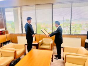 株式会社ガイアに紺綬褒章の褒状 蔵王町役場で伝達式を実施