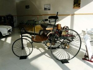 自動車誕生140年 BLDBが原車と模型DM229を比較する特設ガイド公開へ