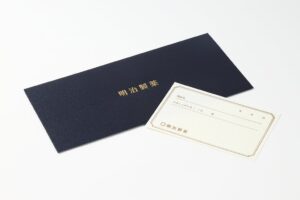 明治製薬、百貨店向けオリジナルカードを制作　公式アプリの特典も展開