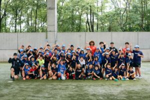 清水建設江東ブルーシャークスが福島県のJヴィレッジでラグビークリニックを開催