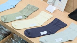 ドキュメンタリー7で奈良の靴下メーカー鈴木靴下の家族の物語を放送へ