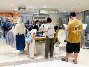 遠州織物アパレルHUISが台湾の遠東SOGO台北忠孝館の秋季和宴日本展に出展