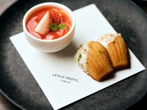 沖縄・本部町の素材を使った月桃茶とアセロラのパンナコッタが期間限定で登場