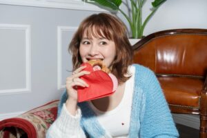 有華が10月14日にデジタルEP SUPERSTARを配信へ 誕生日ライブも開催