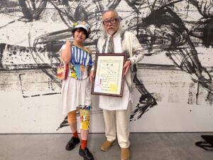 デコリメイクチャレンジ展2026でヴォートレイルの久村夏海さんがグランプリを受賞
