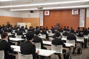 平和堂が2027年度新卒採用内定式を開催 104名が出席