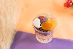 船橋屋がハロウィンあんみつを10月26日より全店などで期間限定販売へ