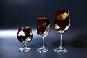 漆だけで約1mmの構造体をつくり、異素材と一体化させる特許技法「コア漆」――シリーズ初の“口窄まり”形状を実現