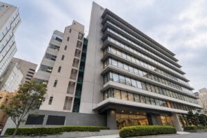 東光電気工事、ペロブスカイト太陽電池等の実証実験を本社などで開始