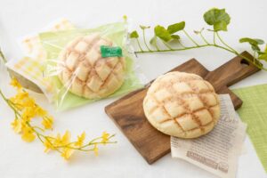 セブン‐イレブンがふんわりしっとりメロンパンをリニューアル発売へ 生地10％増量
