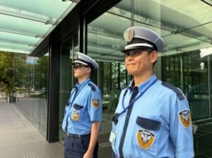 DNP、屋外警備員にサングラス着用を開始へ 2027年4月に本格導入予定