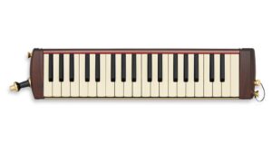 鈴木楽器製作所、40年眠った木材使用の限定品PRO-37v3 ZZZを発売へ
