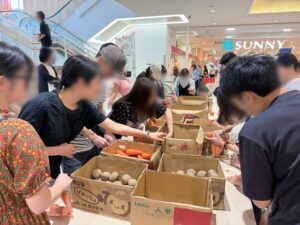 情報誌おとなり6周年、福岡3施設で無料の野菜詰め放題を10月10日開催へ