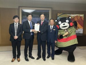 ファミリーマート、熊本地震の支援金総額1億円を熊本県へ寄託