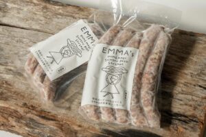 ヤソ、EMMA’s FOOD&GROCERYの自家製ソーセージを10月23日発売へ