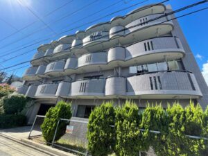 不二興産と名古屋造形大学、築34年マンションの空室再生プランで最優秀賞を決定