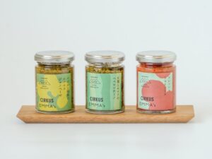 ヤソ、チルクス惣菜店とのコラボパスタソース3種を10月15日より通販開始へ