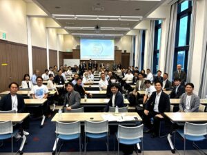 セントウェル印刷が設立70周年記念講演会を開催 竹原信夫氏が登壇