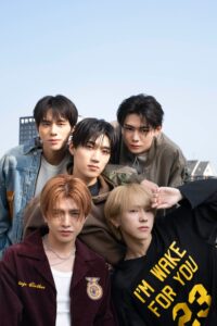 WILD BLUEの1st写真集が2026年12月25日に発売へ