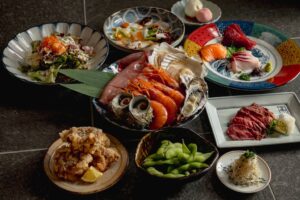キラクニ。岐阜玉宮店が年末年始の宴会コースを用意 180分飲み放題付き全12品