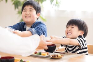 子どもすこやか基金、生活困窮下の子ども支援事業を2026年10月より公募へ
